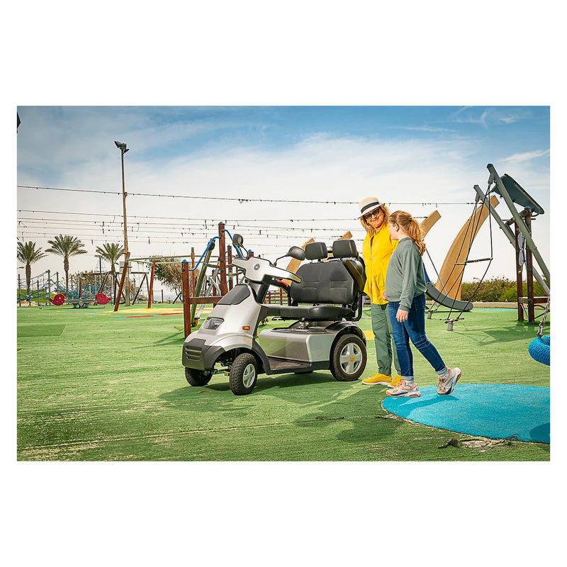 Afikim Afiscooter S4 2-Seater – out together