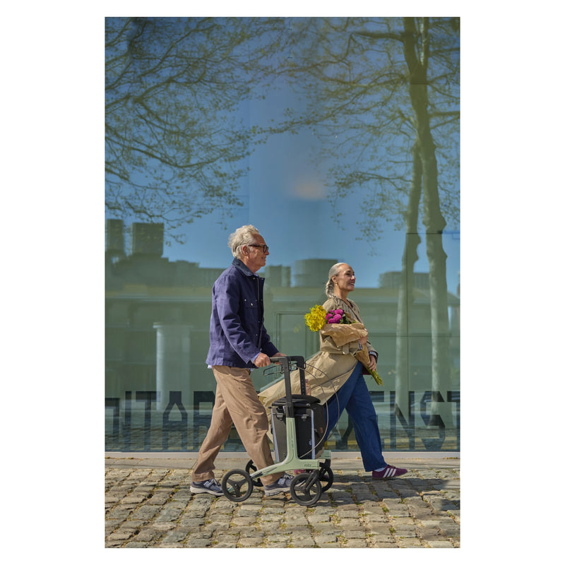 Rollz Air Carbon Fiber Rollator – outdoors
