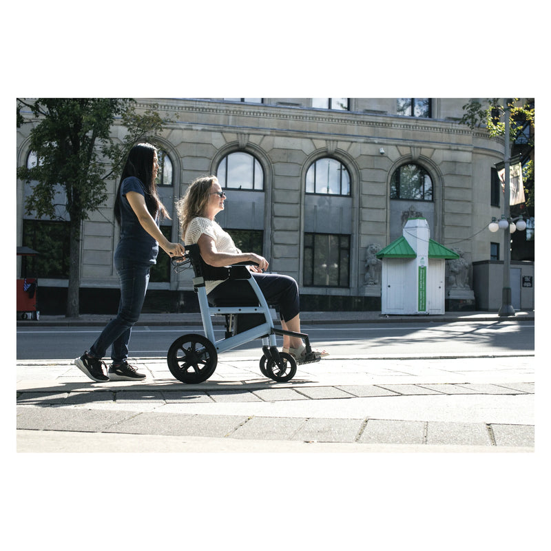 Triumph Prestige 2-in-1 rollator and transport chair – view 3